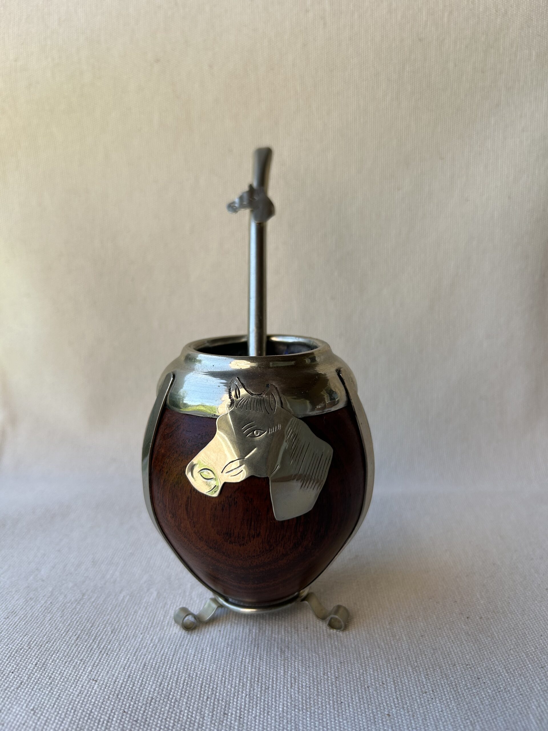 Mate con base y fleje de Alpaca con bombila haciendo juego dije Caballo