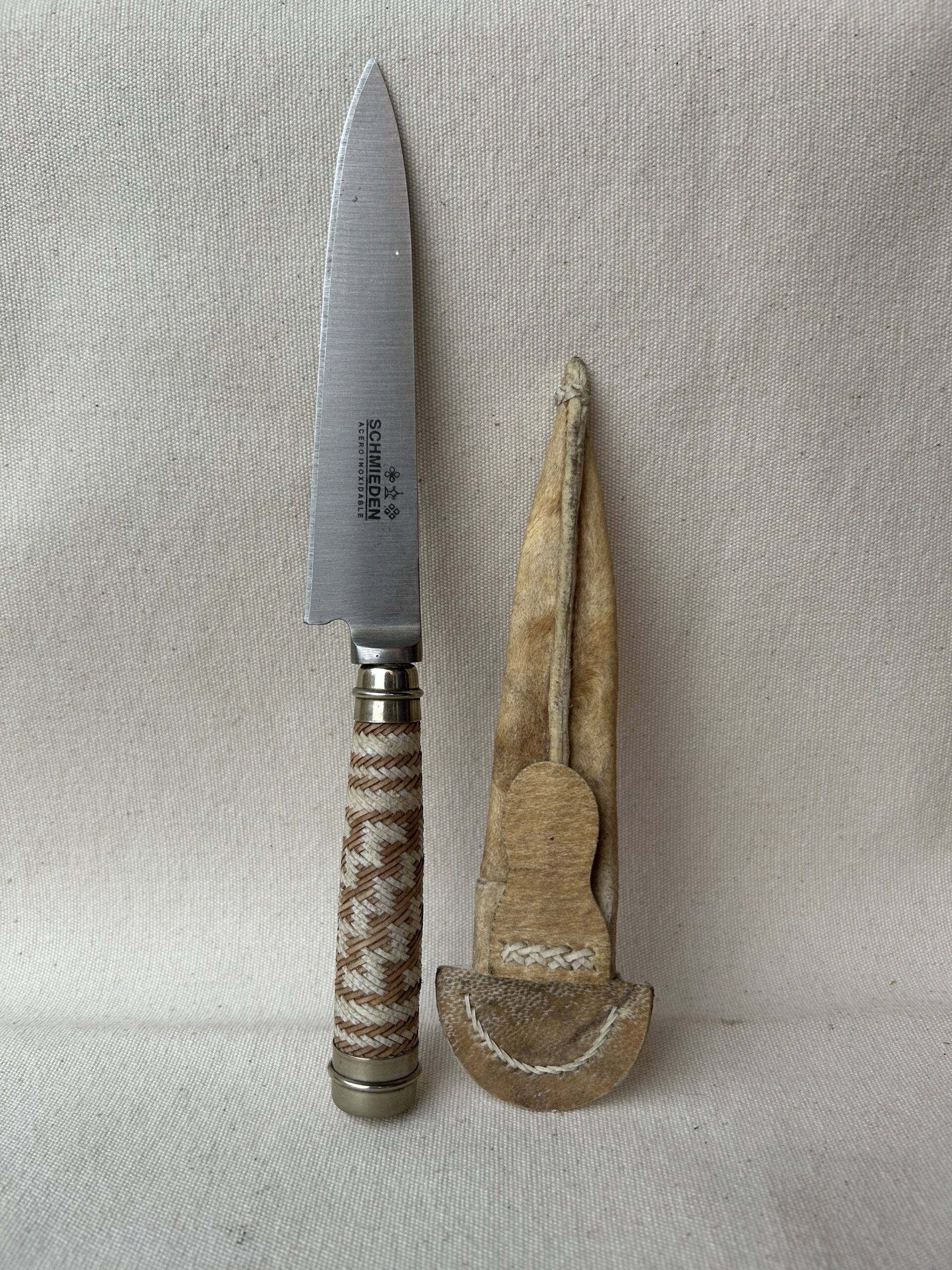 Cuchillo trenzado fino con Alpaca hoja de acero inoxidable 14 cm vaina de cuero crudo